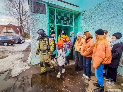 В Сафонове прошла учебная эвакуация школы