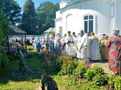 Престольный праздник в Спасо-Преображенском монастыре города Рославля