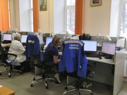 Под Смоленском произошло жесткое ДТП с большегрузом на трассе М-1