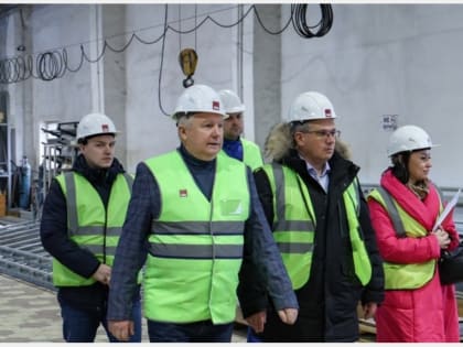 Глава Смоленска посетил производственную площадку ООО «Комплектация АЗС»