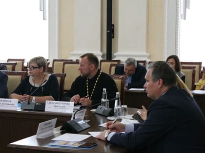 В Смоленске состоялось второе заседание Общественной палаты шестого состава