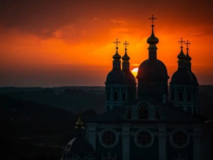 Василий Анохин поздравил смолян со Светлой Пасхой