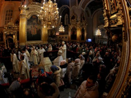 В главном соборе Смоленска прошла праздничная служба в Рождество