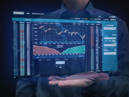 Смолянка хотела быстро разбогатеть на бирже, но потеряла более 1,6 миллиона рублей