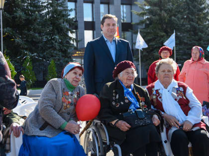 Алексей Островский поздравил жителей Десногорска с Днём города