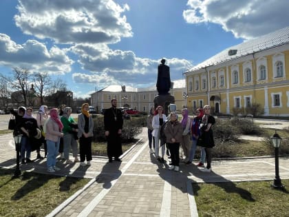 Студенты Смоленского педагогического колледжа в очередной раз посетили Свято-Успенский кафедральный собор