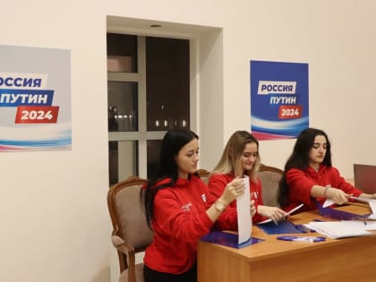 В Смоленске открылся избирательный штаб Владимира Путина