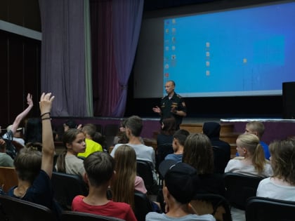 В Смоленской области проходит акция «Каникулы с Росгвардией»