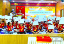 Rung chuông vàng kỷ niệm 100 năm Fidel Castro: Cơ hội hiếm có! Cuộc thi 'Rung chuông vàng' nhân kỷ niệm 100 năm Ngày sinh lãnh tụ Cuba Fidel Castro