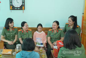 Trao yêu thương, gieo hy vọng