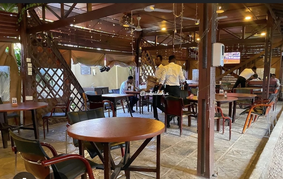 THE LIVING ROOM RESTAURANT 