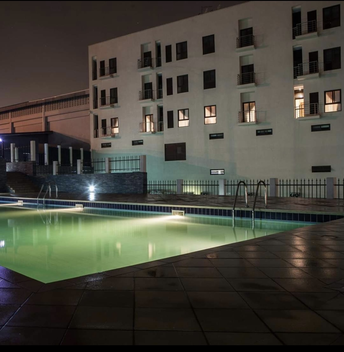 THE ARK LUXURY RESIDENCES 