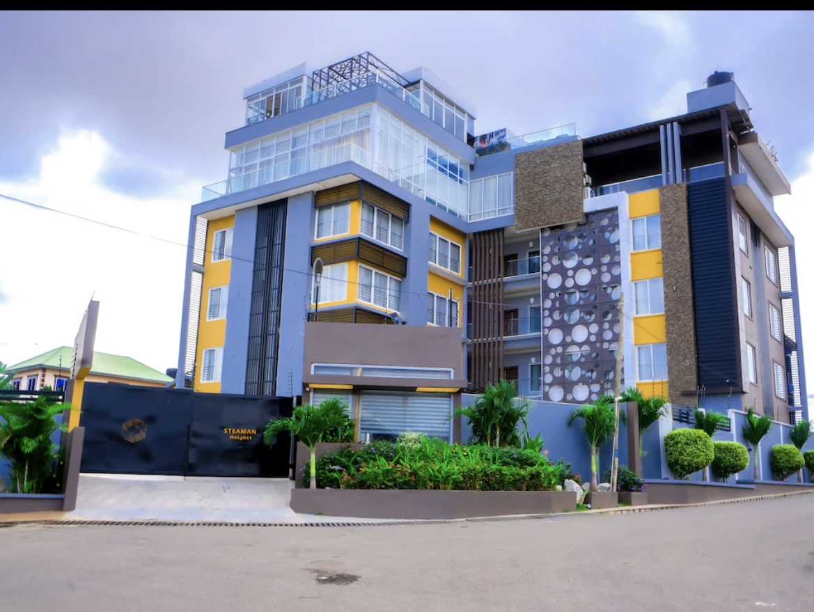 STEAMAN HEIGHTS APARTMENTS 