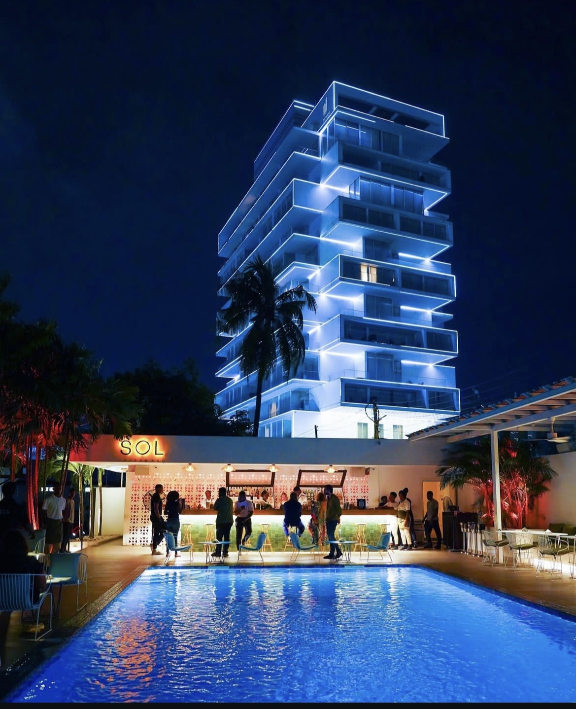 SOL LOUNGE BAR