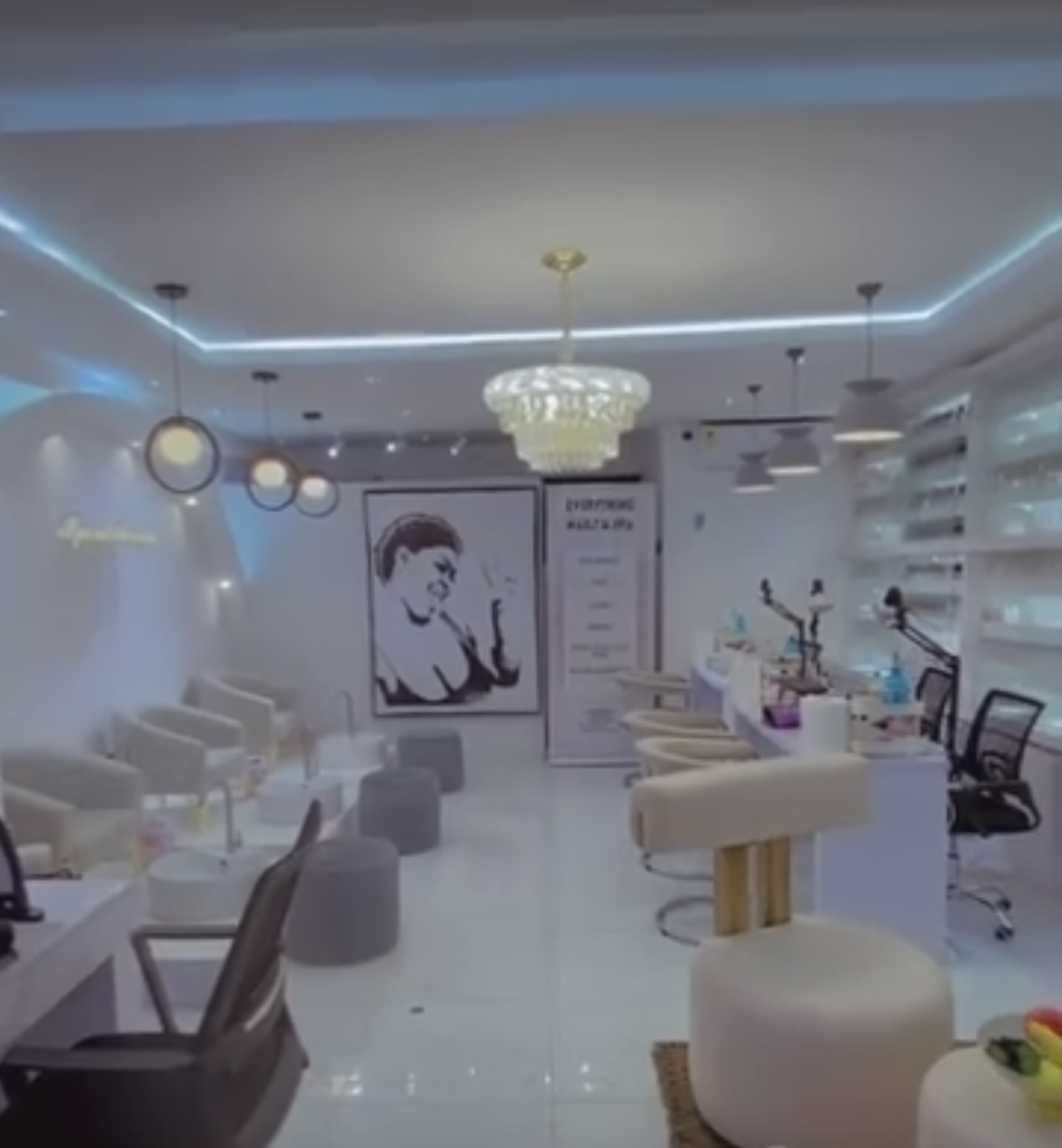 EVERYTHING NAILS & SPA