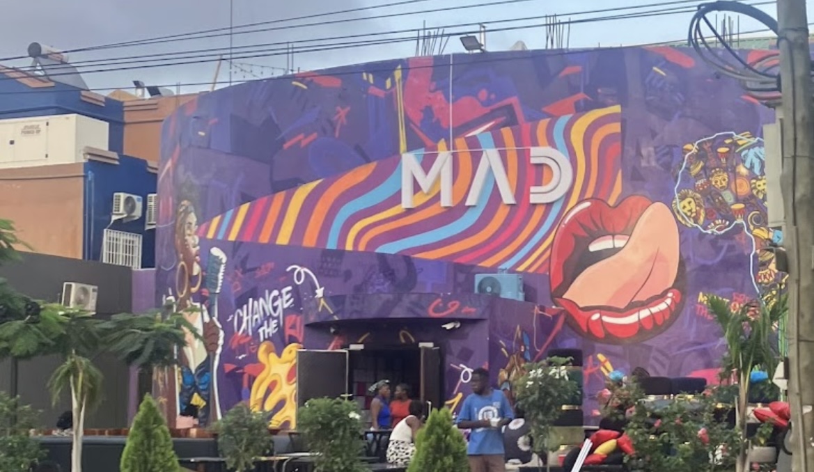 MAD CLUB 