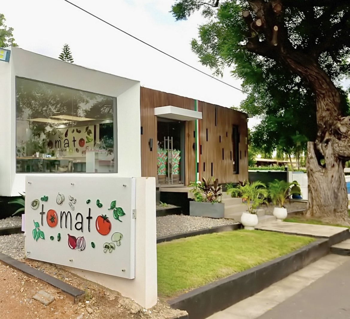 TOMATO RESTAURANT 