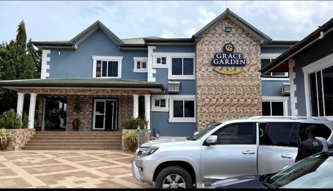 GRACE GARDEN HOTEL 