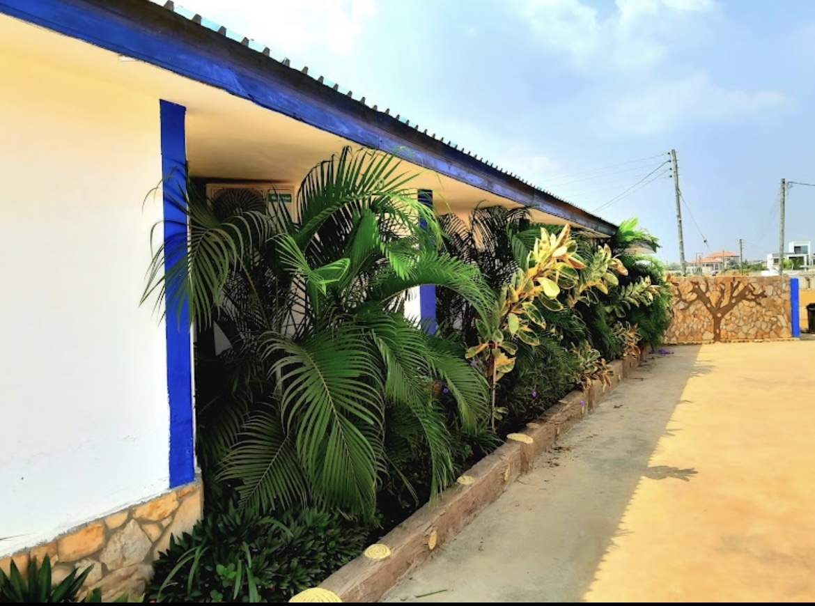 BLUE PALM RESORT 