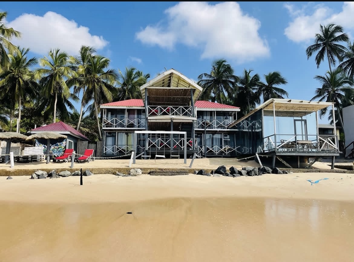BELLEZA BEACH CLUB 
