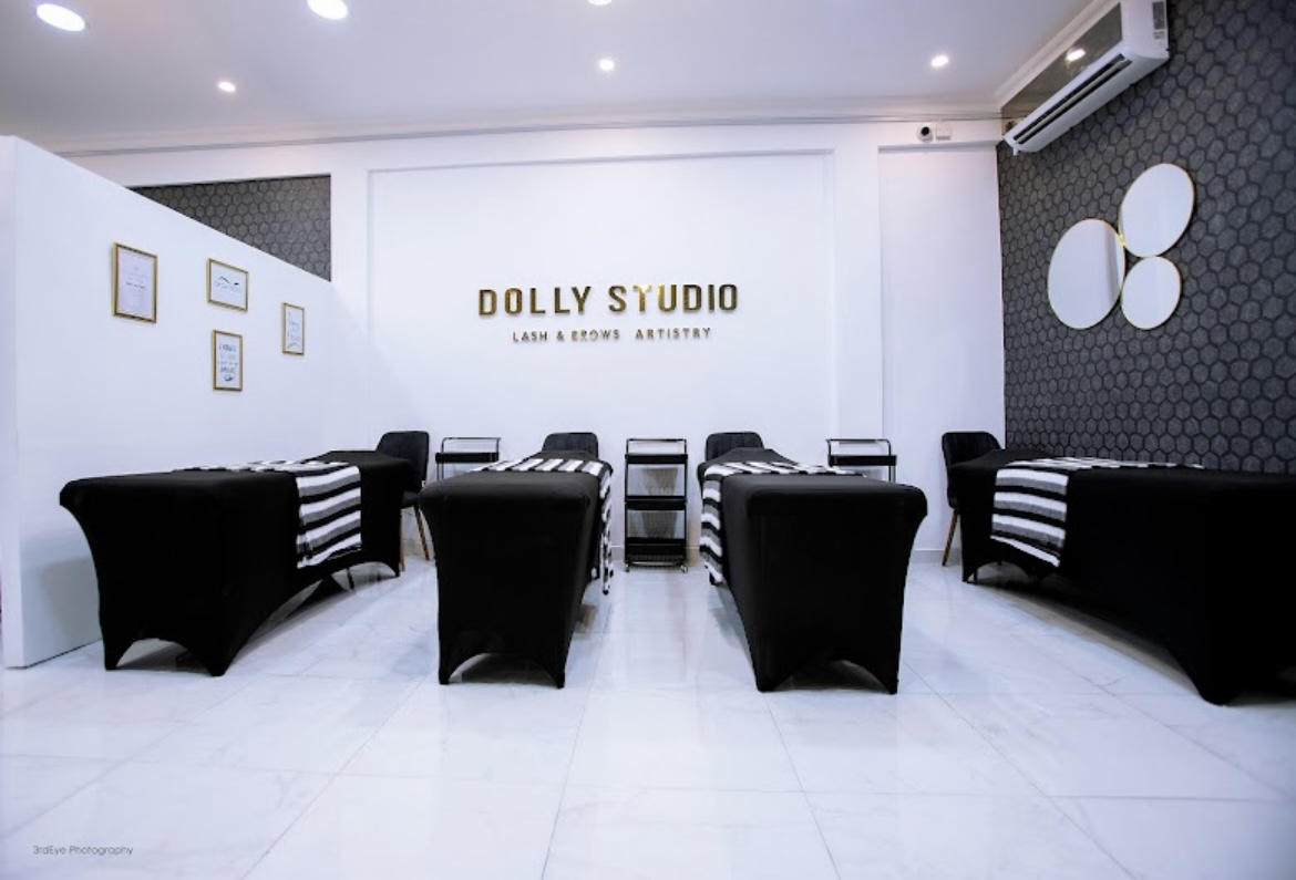 DOLLY STUDIO 