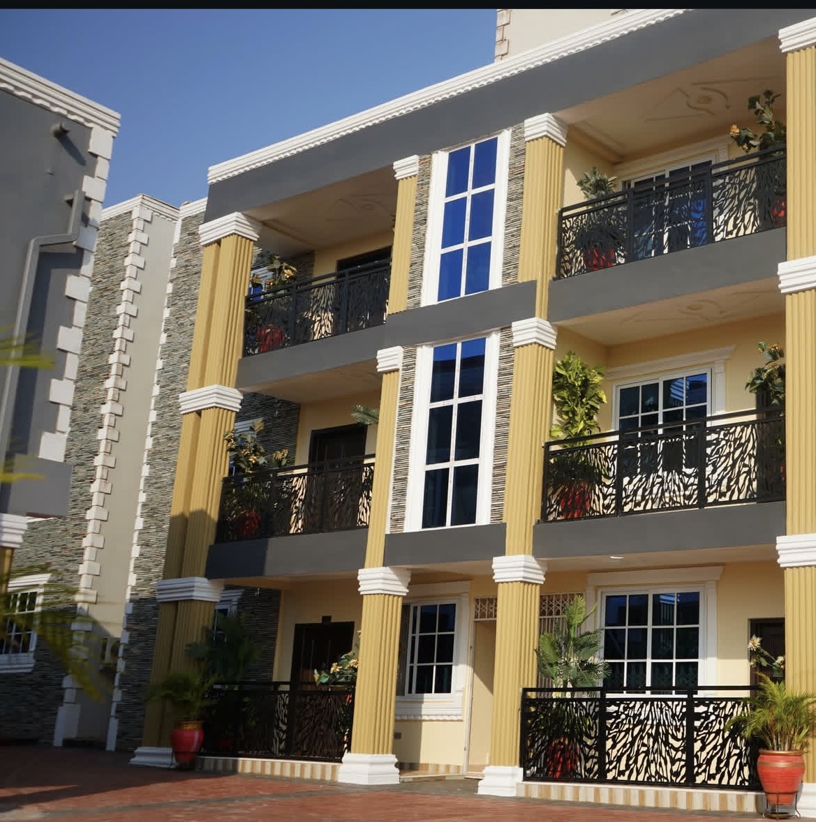 KARA APARTMENTS 