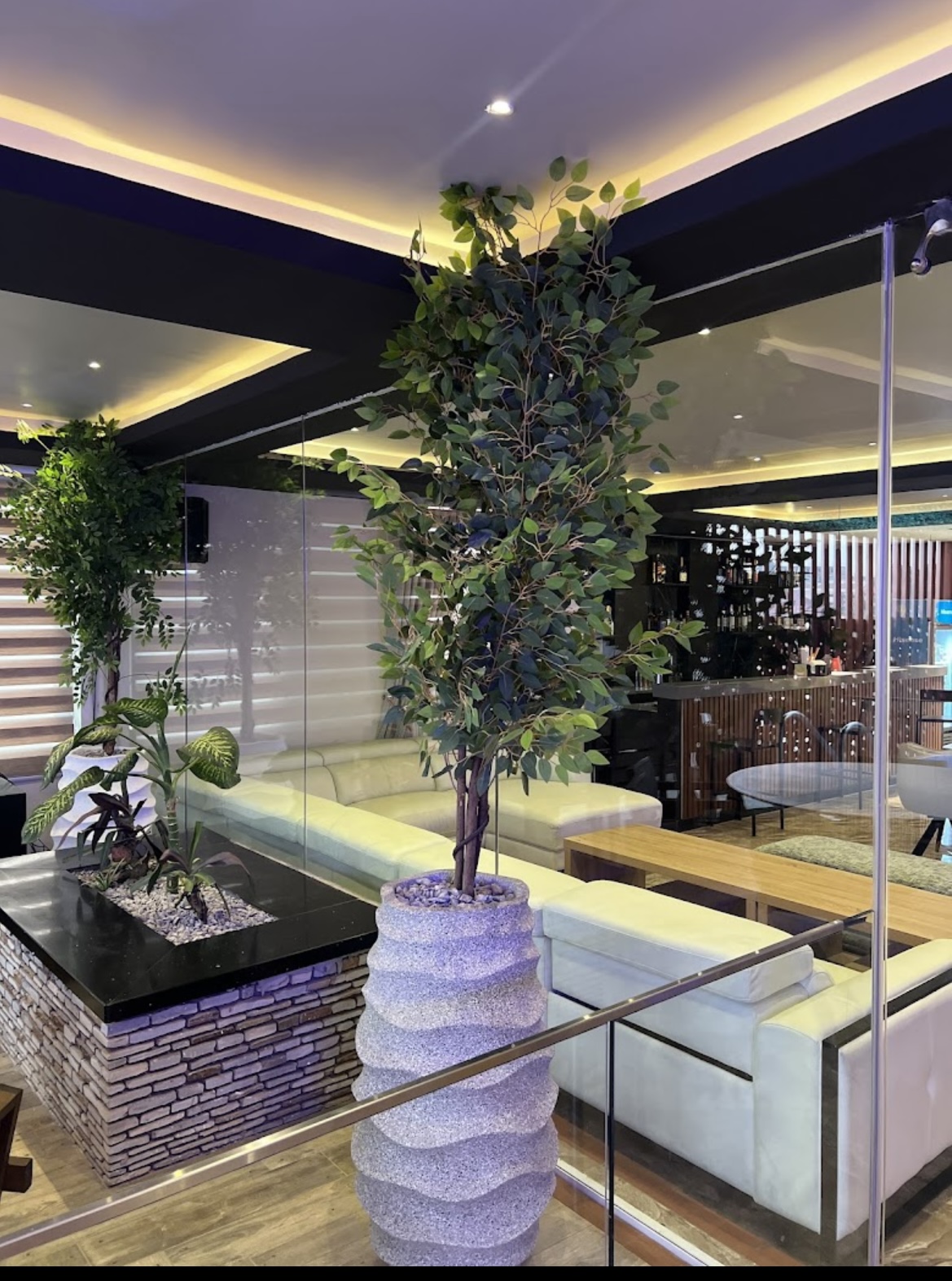 LA LOUNGE 