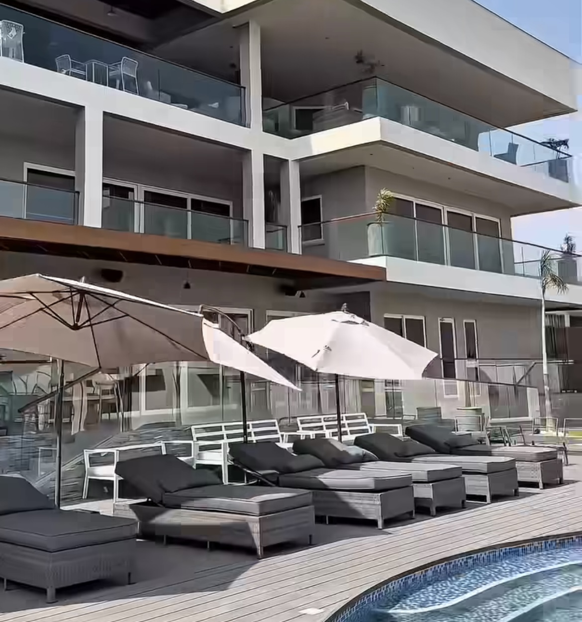 FIVE SEASONS PALM RESORT 