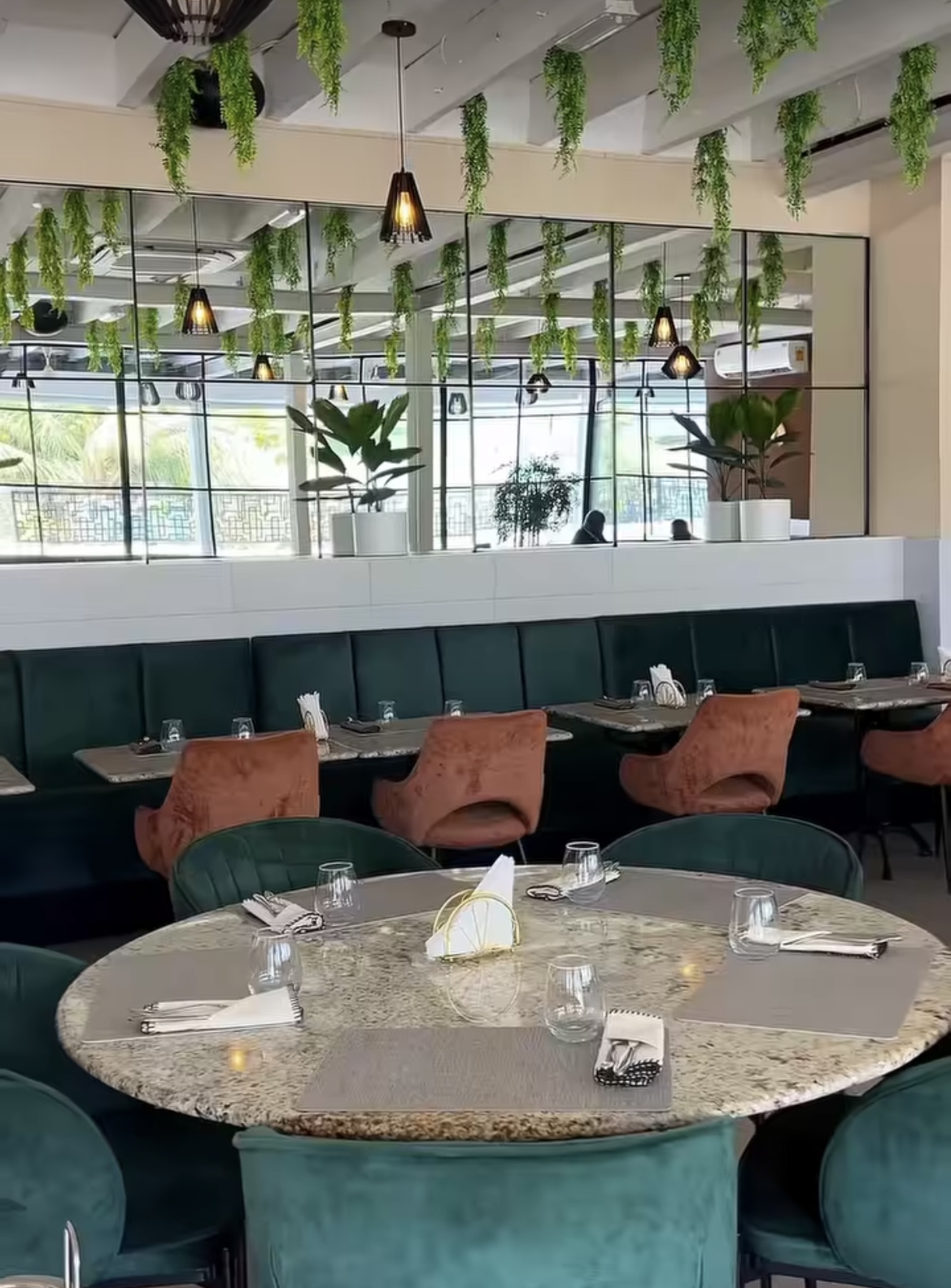 ARRAY RESTAURANT,BAR & LOUNGE 