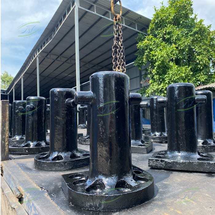 Cylindrical Mooring Bollard Cylindrical Mooring Bollard