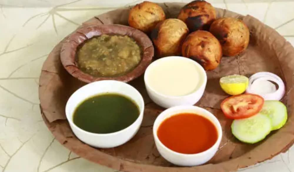 Litti Chokha - additional