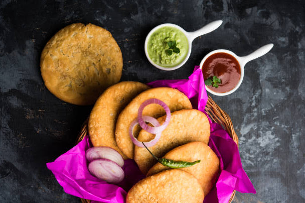 Pyaaz Kachori