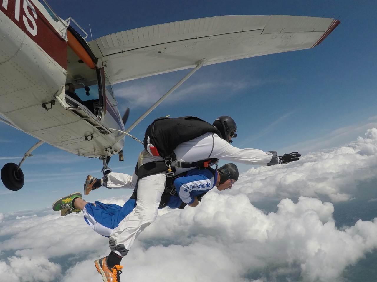 Skydive image 2