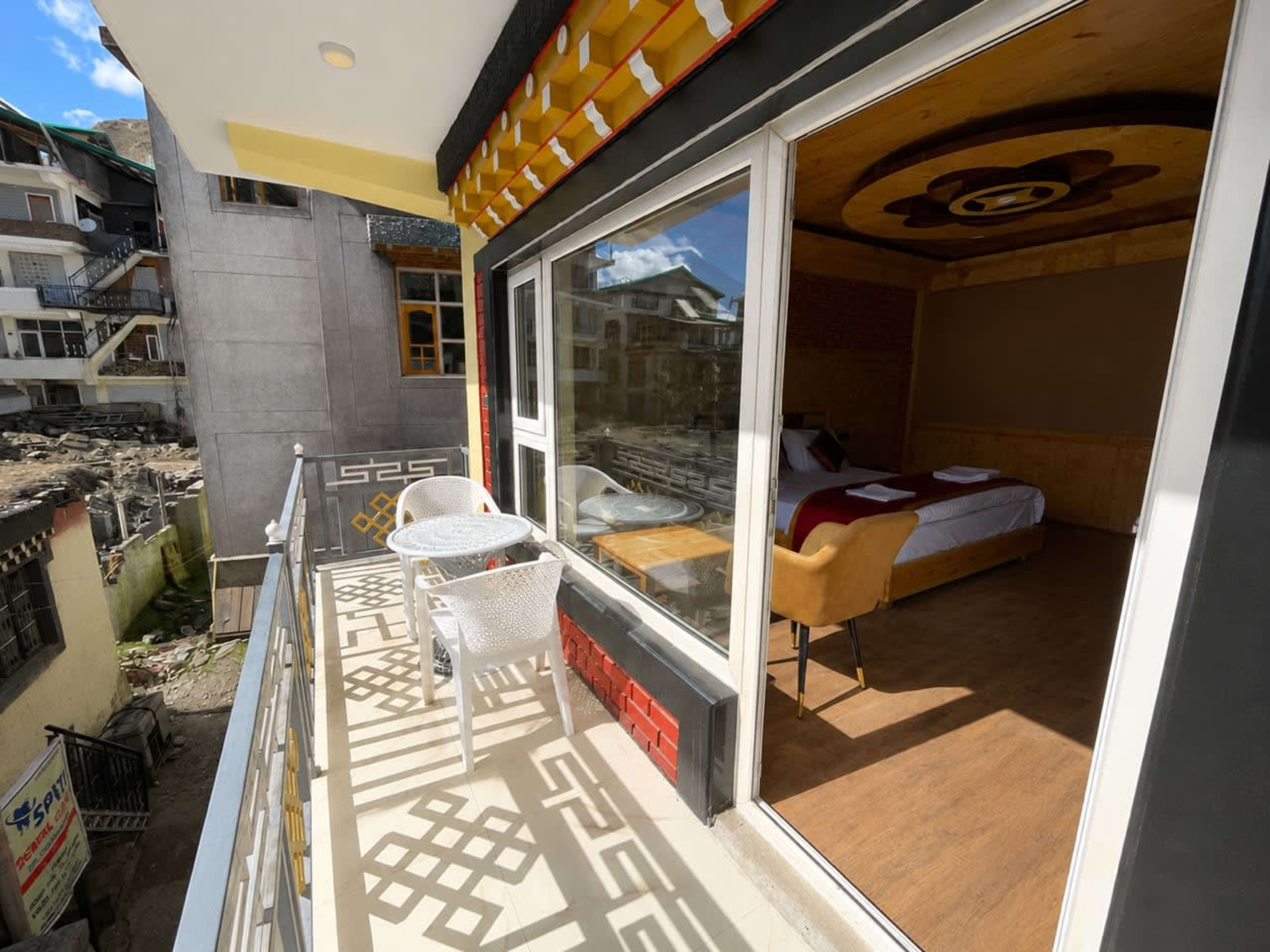 Tenzin Stay Kaza