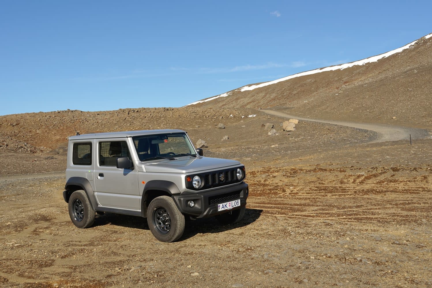 Maruti Suzuki Jimny taxi for hire in Himachal Pradesh