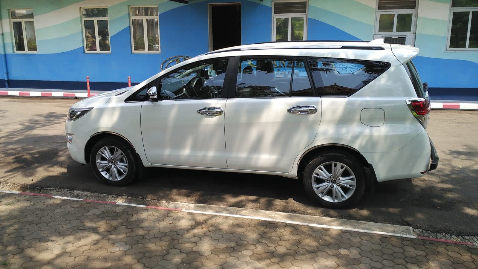 Toyota Innova Crysta