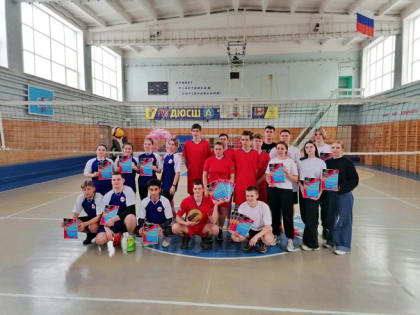 Команда медицинского колледжа победила на городском турнире по волейболу