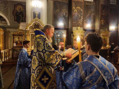 Всенощное бдение накануне праздника Сретения Господня в Воскресенском кафедральном соборе г. Шуя