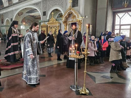 Утро понедельника первой седмицы Великого поста в Воскресенском кафедральном соборе г. Шуя