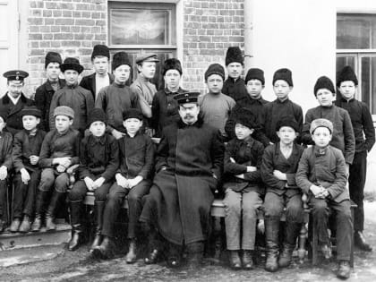 Искусство как средство производства (К 125-­летию основания Иваново-Вознесенской рисовальной школы)