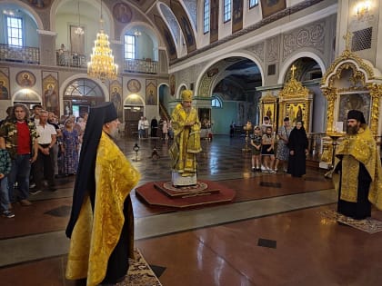 Архиерейское богослужение в Воскресенском кафедральном соборе г. Шуя