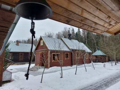 Епископ Шуйский и Тейковский Иоанн совершил Божественную  литургию в скиту Николо-Шартомского монастыря.