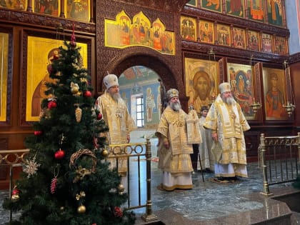 Епископ Шуйский и Тейковский Иоанн сослужил митрополиту Иваново-Вознесенскому и Вичугскому Иосифу на Божественной литургии в Успенском кафедральном соборе города Иваново