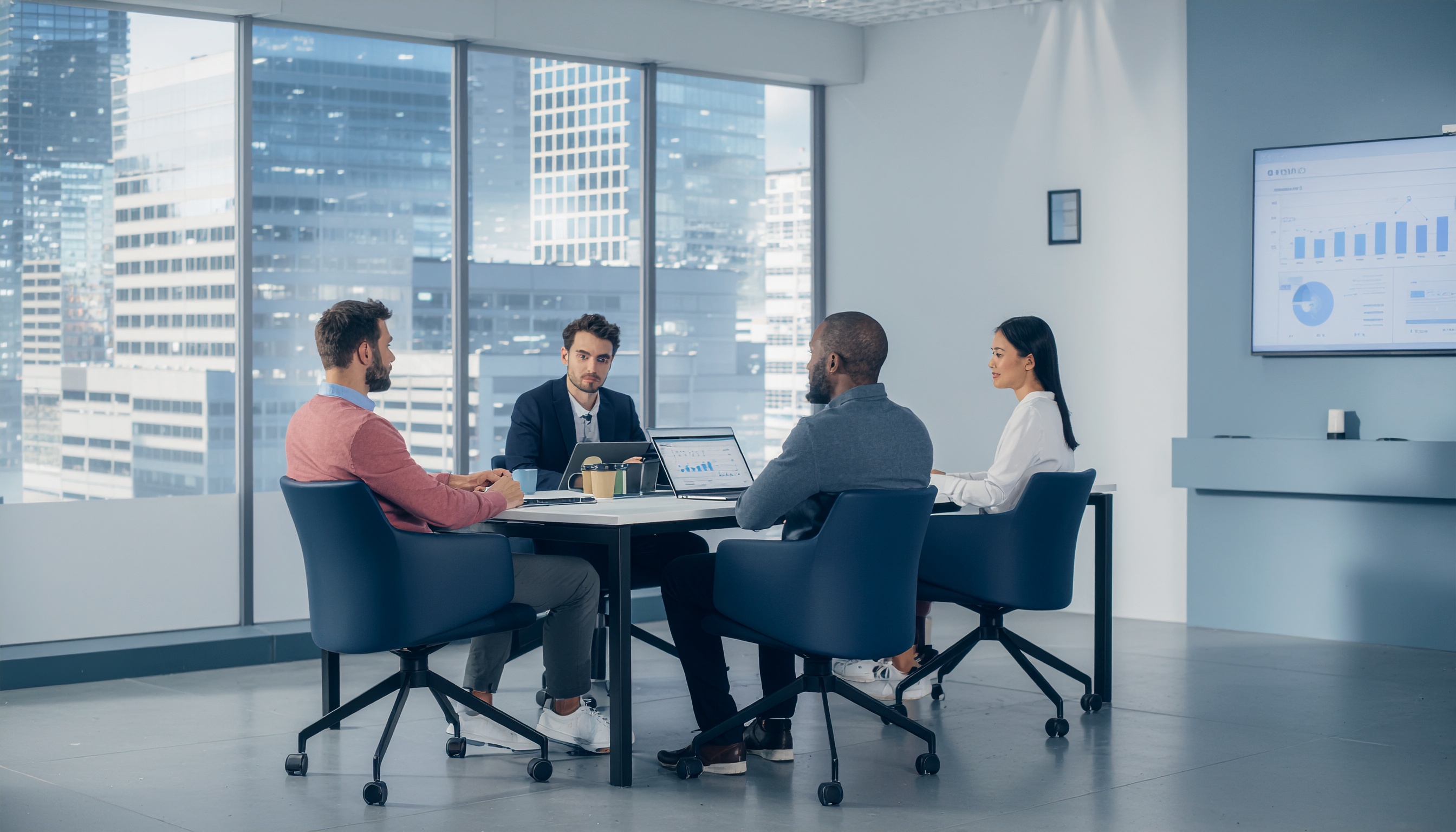 Sau khi website chạy xong, doanh nghiệp cần làm gì tiếp theo