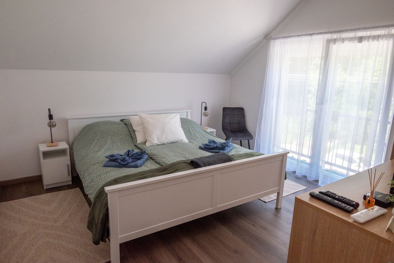 Emeleti Apartman
