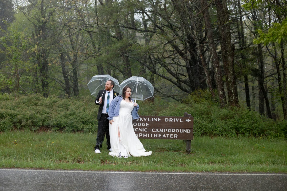 Moody portraits on a rainy spring elopement in Shenandoah National Park
