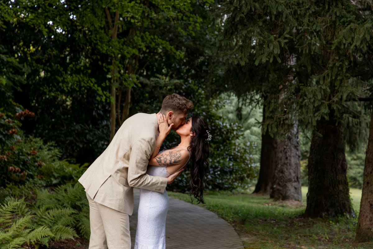 Summer forest elopement in Virginia