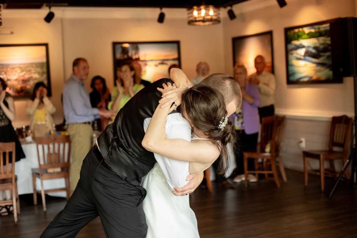 Emotional first dance moment at an intimate microwedding in Fredericksburg, Virginia
