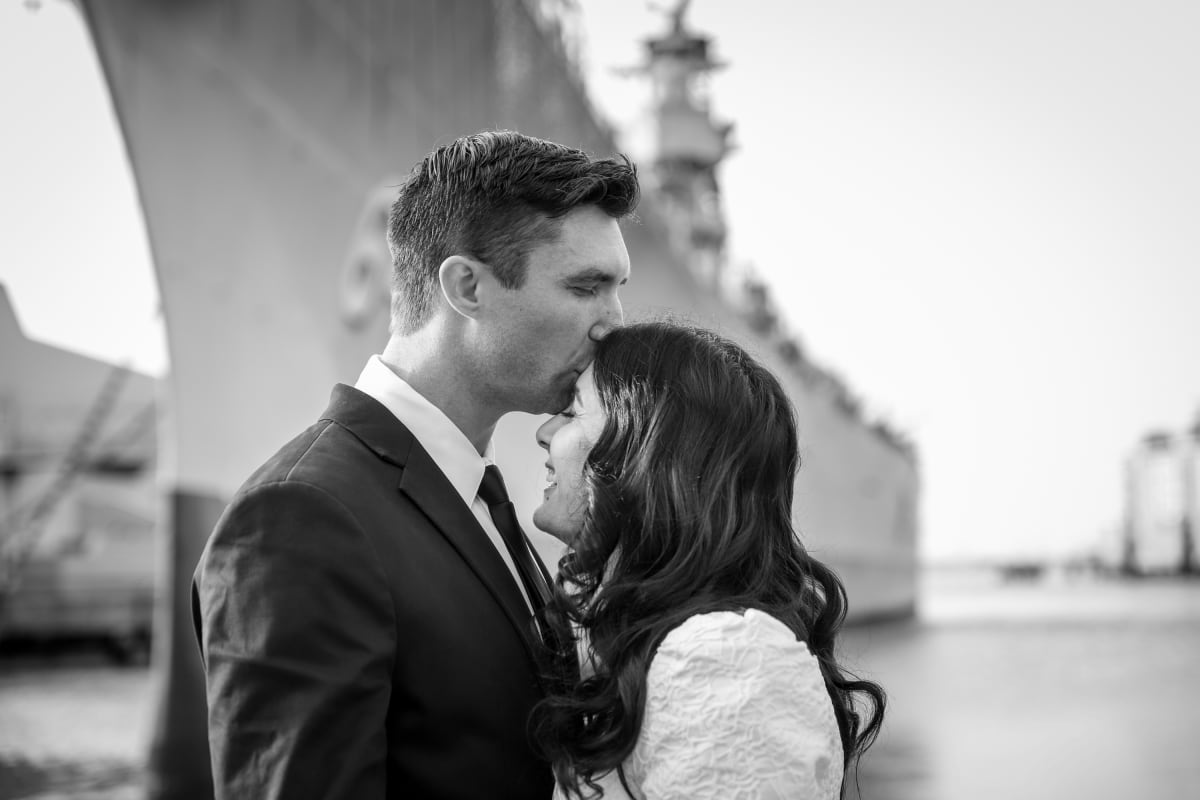 Winter elopement in Norfolk, Virginia