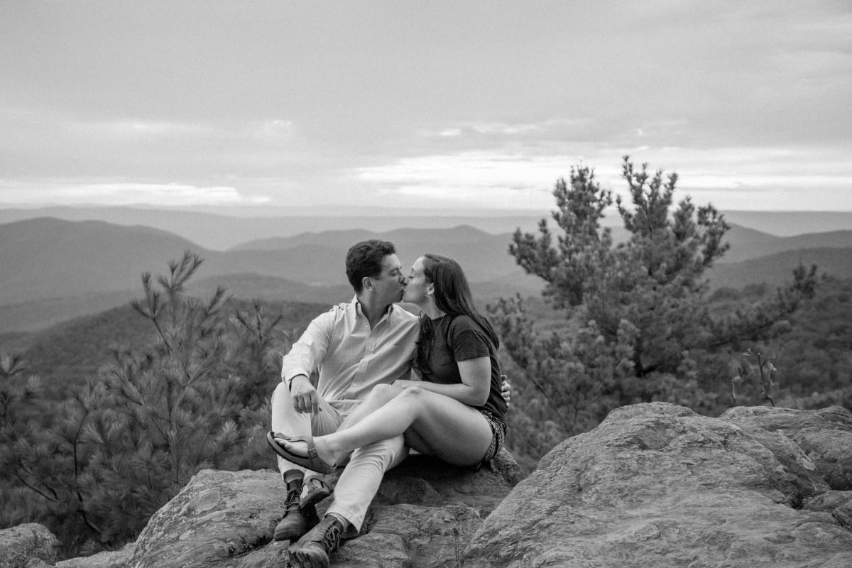 Engagement session in Shenandoah National Park